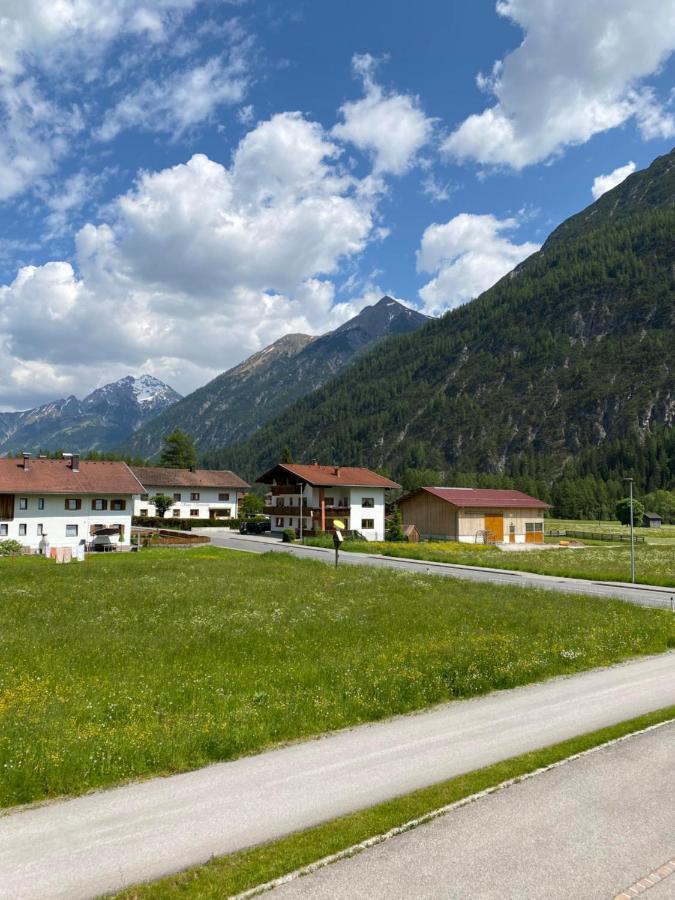Gaestehaus Huber Holzgau Exterior foto